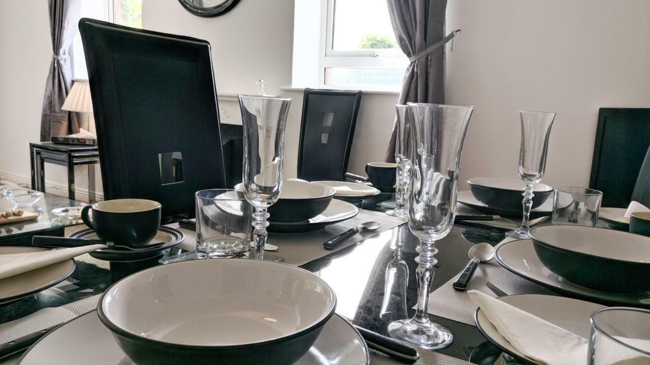 Riverview Luxury Short Stay Apartment Enniscorthy Buitenkant foto