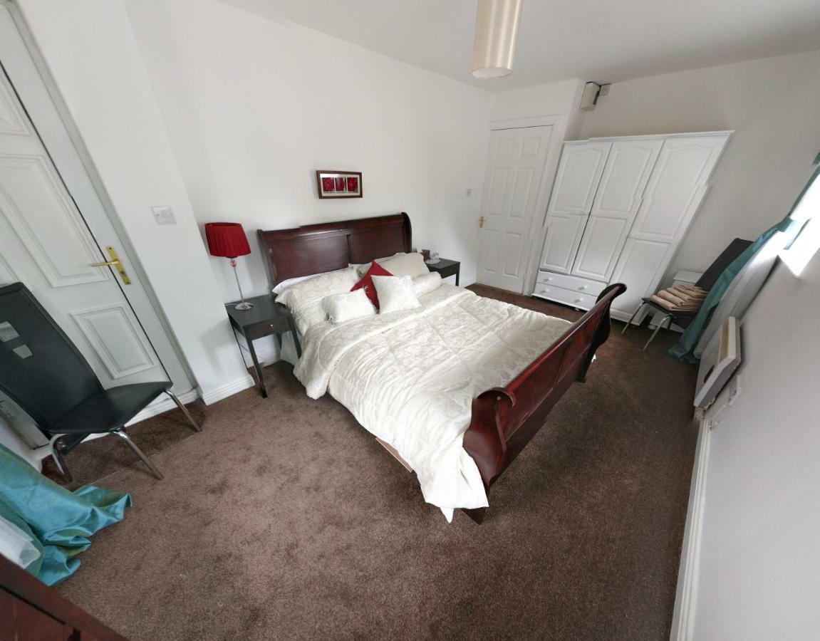 Riverview Luxury Short Stay Apartment Enniscorthy Buitenkant foto