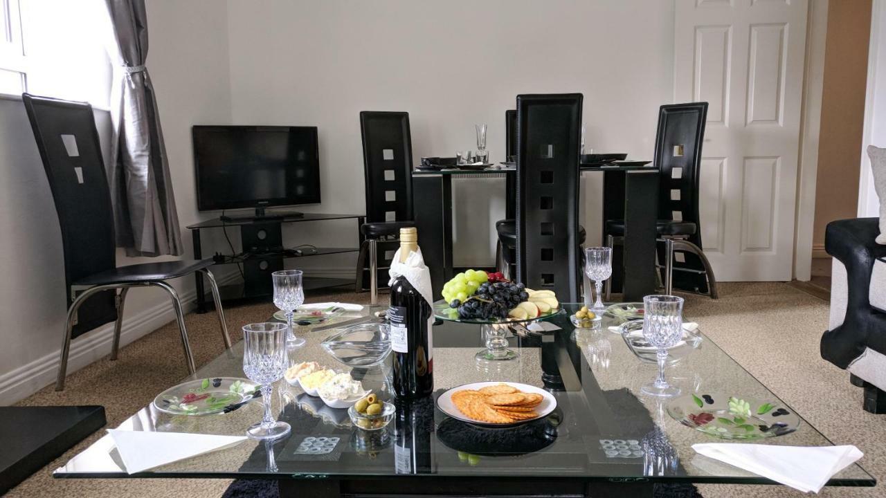 Riverview Luxury Short Stay Apartment Enniscorthy Buitenkant foto